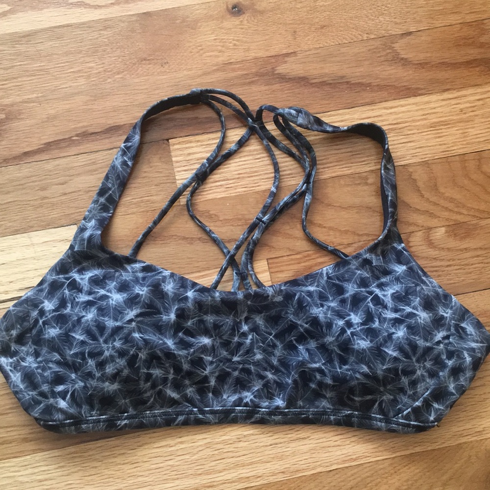 Lululemon free to be zen bra